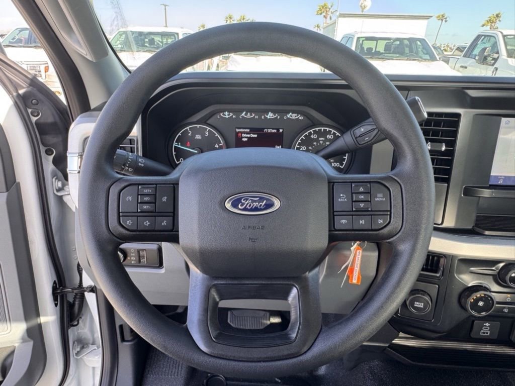 Used 2025 Ford F350 XL w/ XL Chrome Package RWD image 18