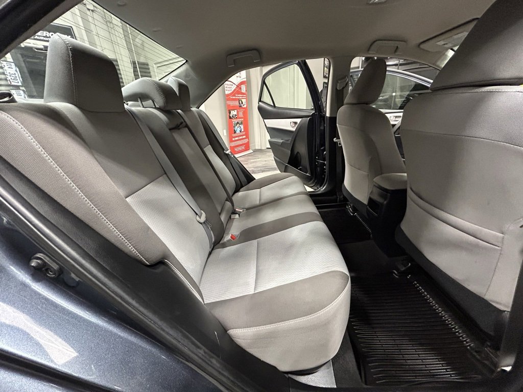 Used 2018 Toyota Corolla LE image 42