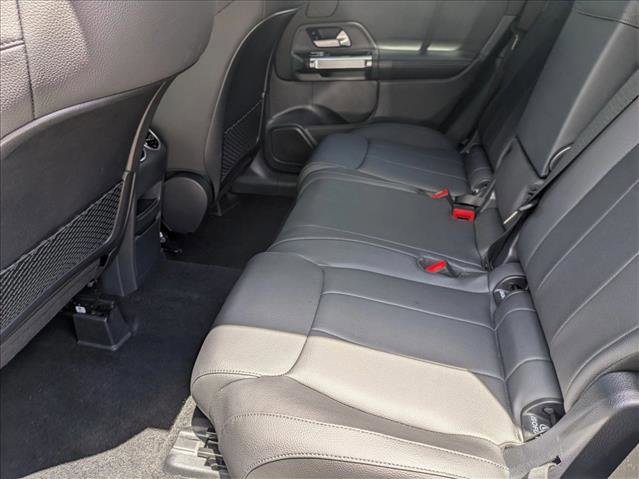 Used 2025 Mercedes-Benz GLB 250 image 16