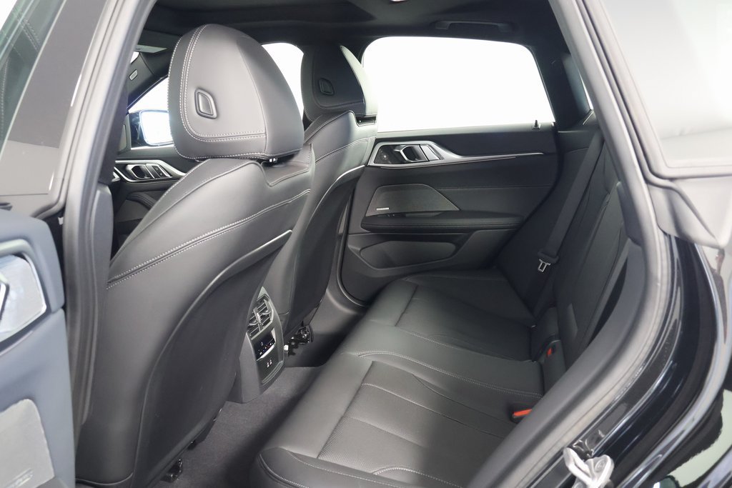 New 2026 BMW M440i w/ Premium Package RWD image 6