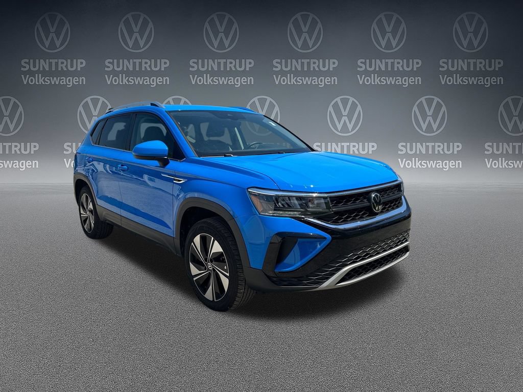 Used 2024 Volkswagen Taos SE w/ Panoramic Sunroof Package AWD/4WD image 41