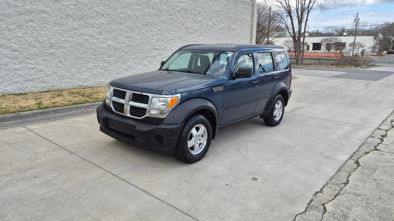Used 2008 Dodge Nitro SXT RWD image 2