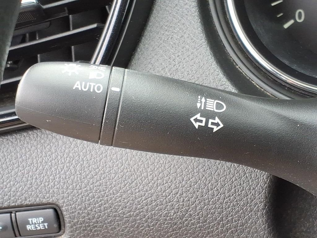 Used 2020 Nissan Rogue S image 21