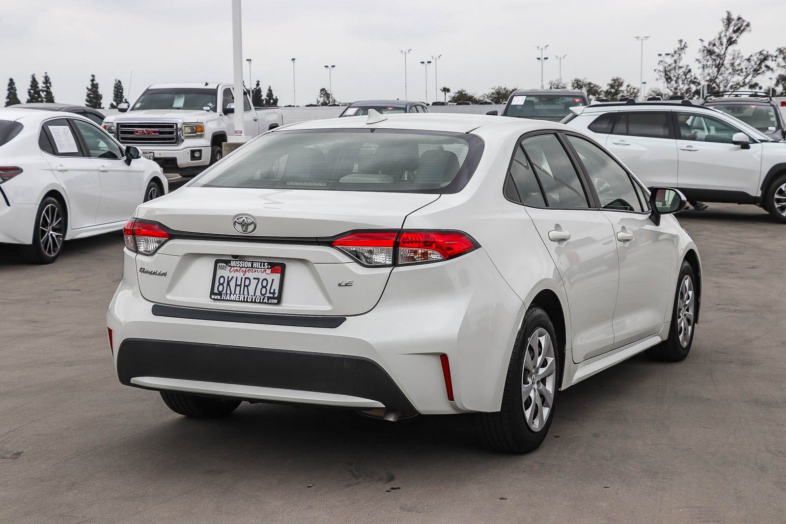 Used 2020 Toyota Corolla LE w/ Carpet Mat Package (TMS) image 7