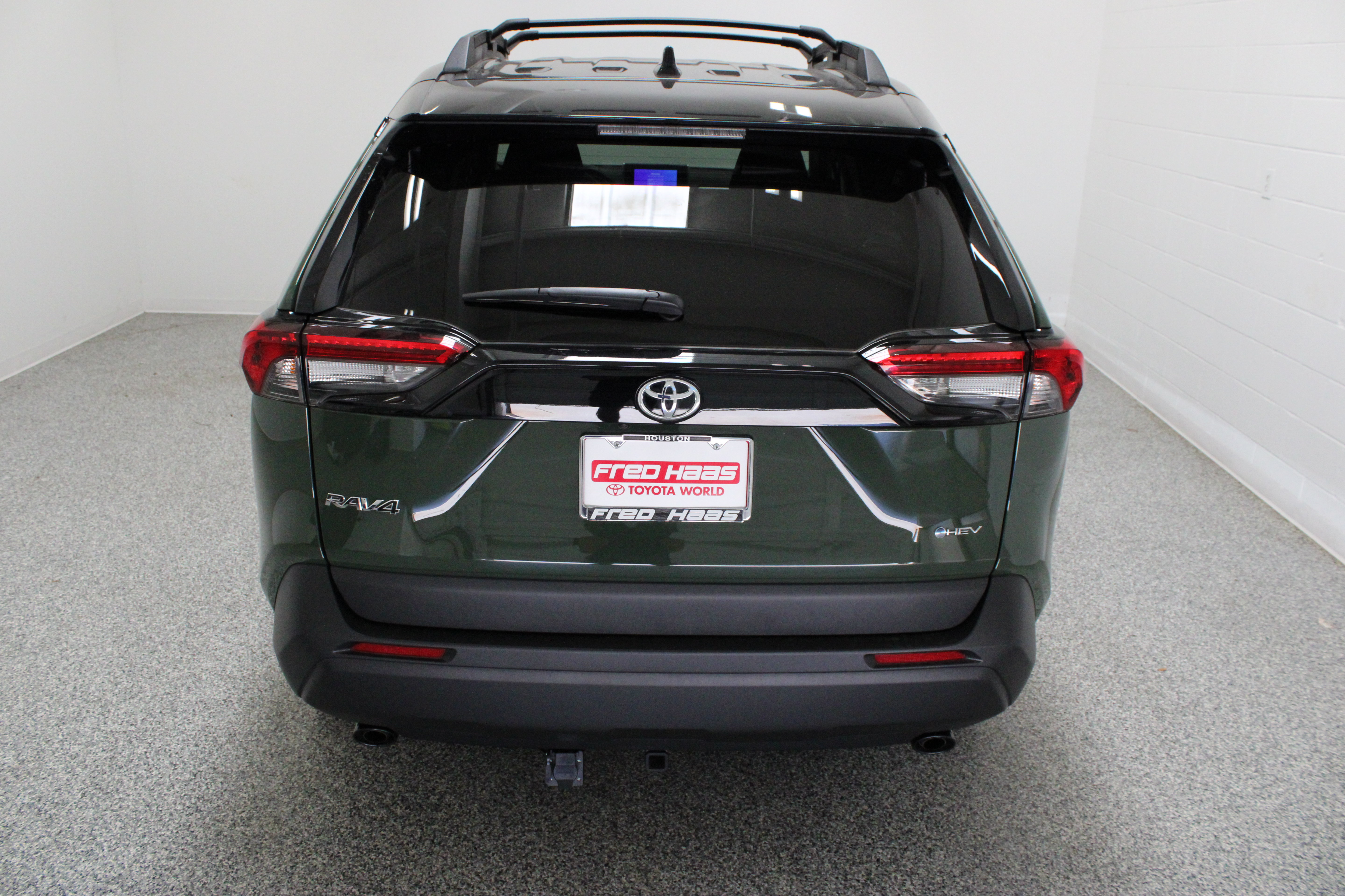 Used 2025 Toyota RAV4 Woodland Edition w/ Weather Package AWD/4WD image 8