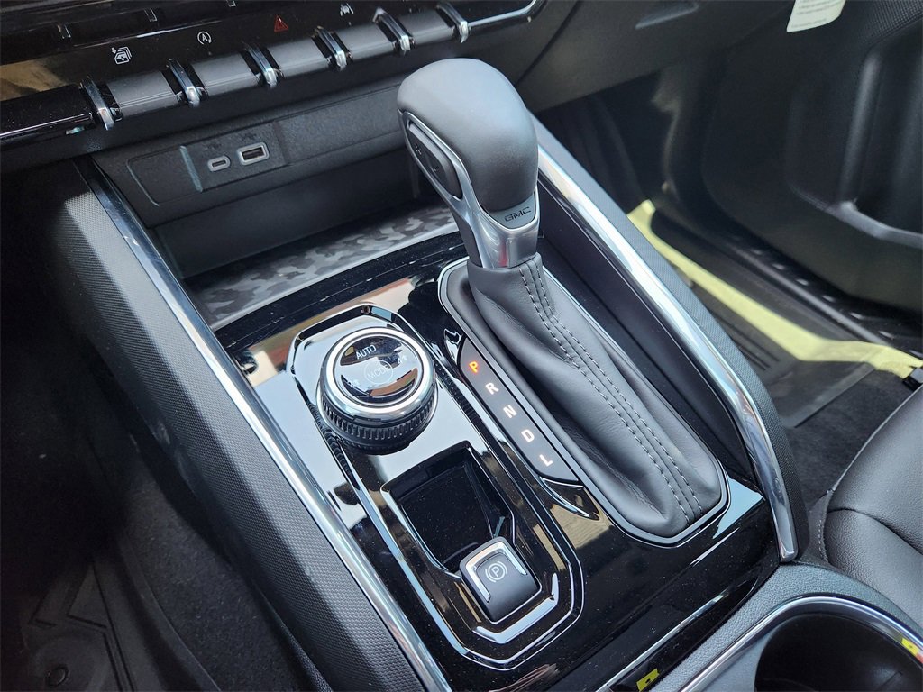 New 2025 GMC Canyon Elevation w/ Convenience Package image 16