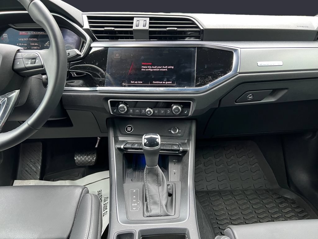 Used 2024 Audi Q3 2.0T Premium Plus AWD/4WD image 11