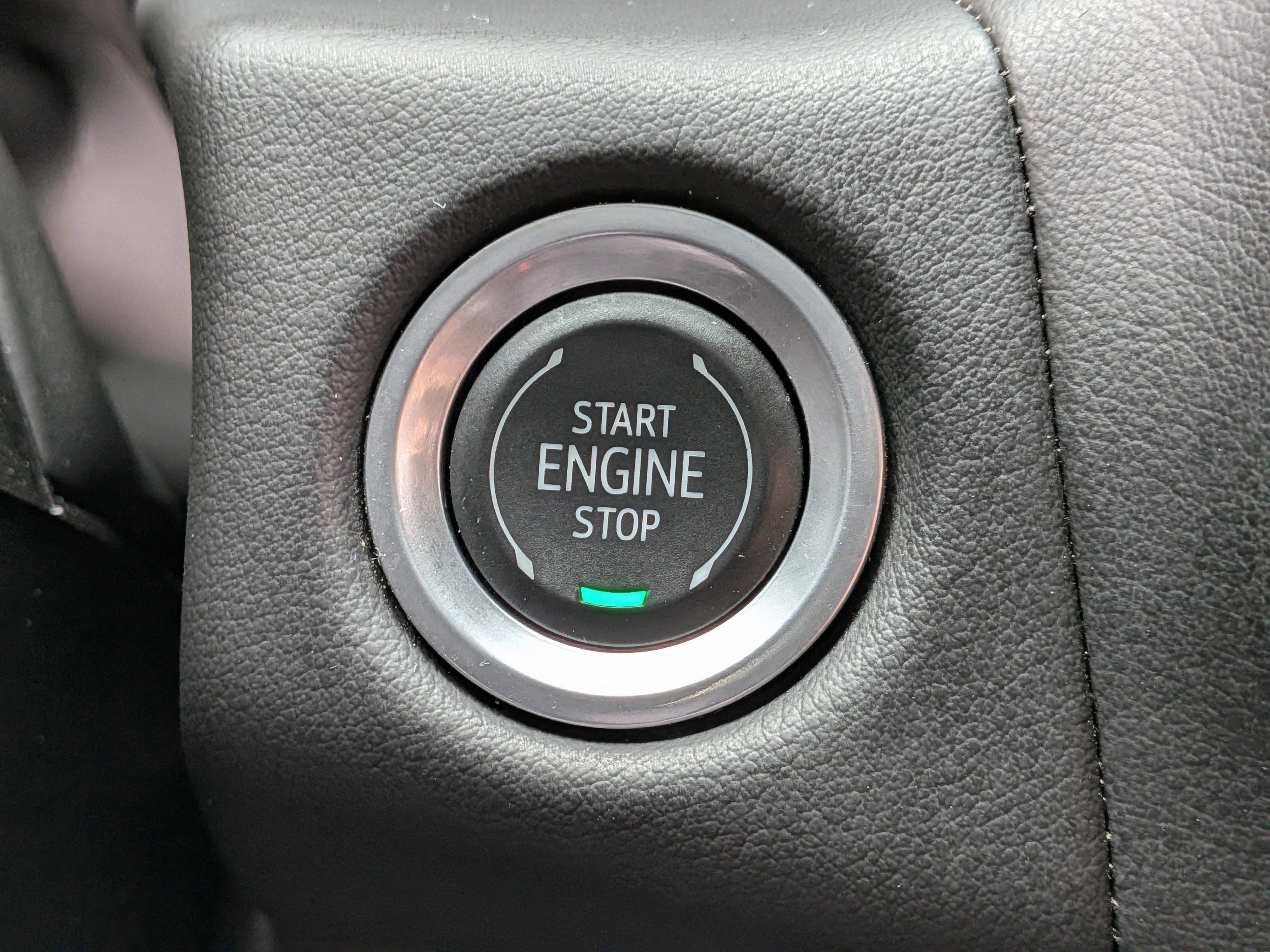 Used 2024 Chevrolet Suburban LT w/ Luxury Package image 26
