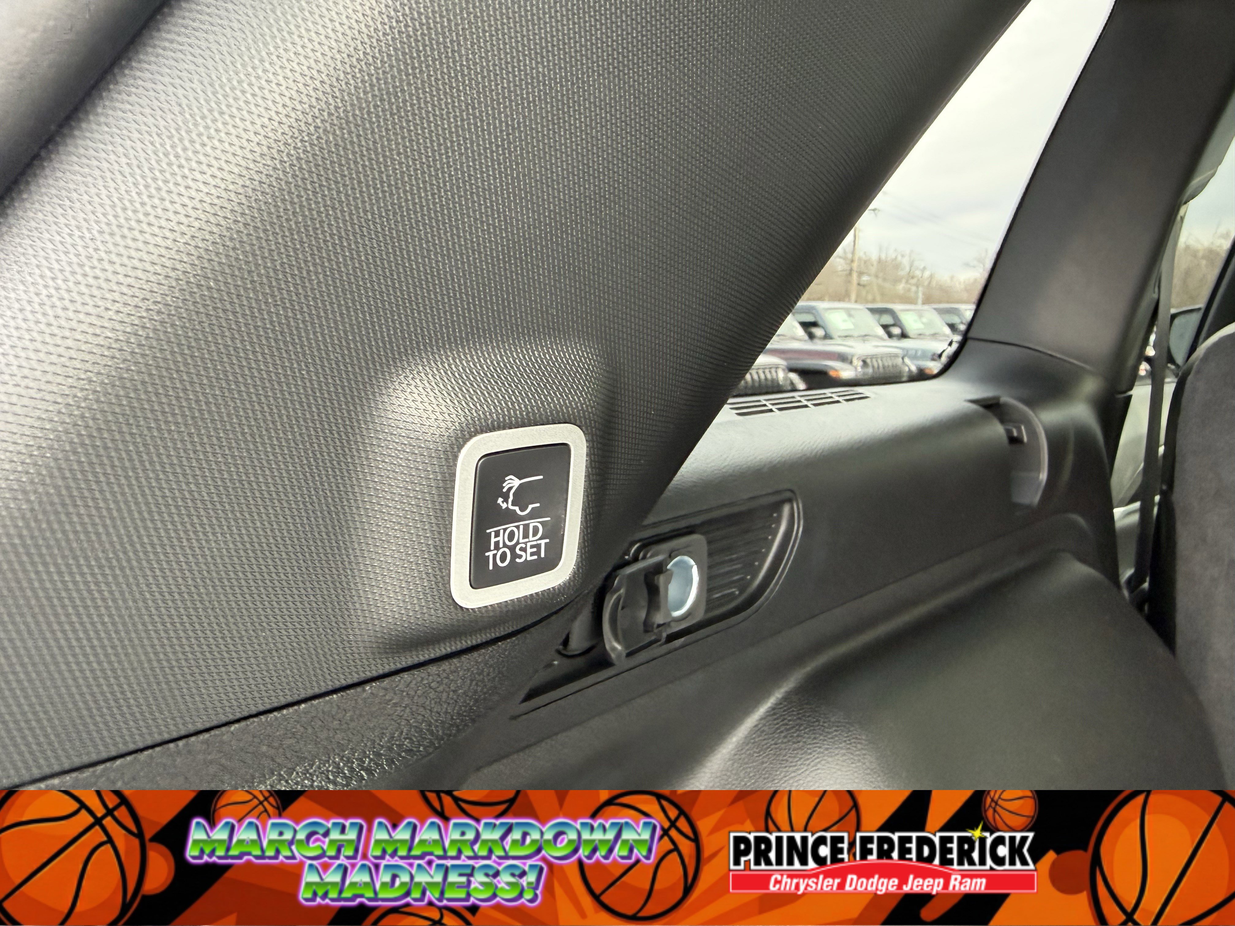 New 2025 Jeep Grand Cherokee Limited image 15