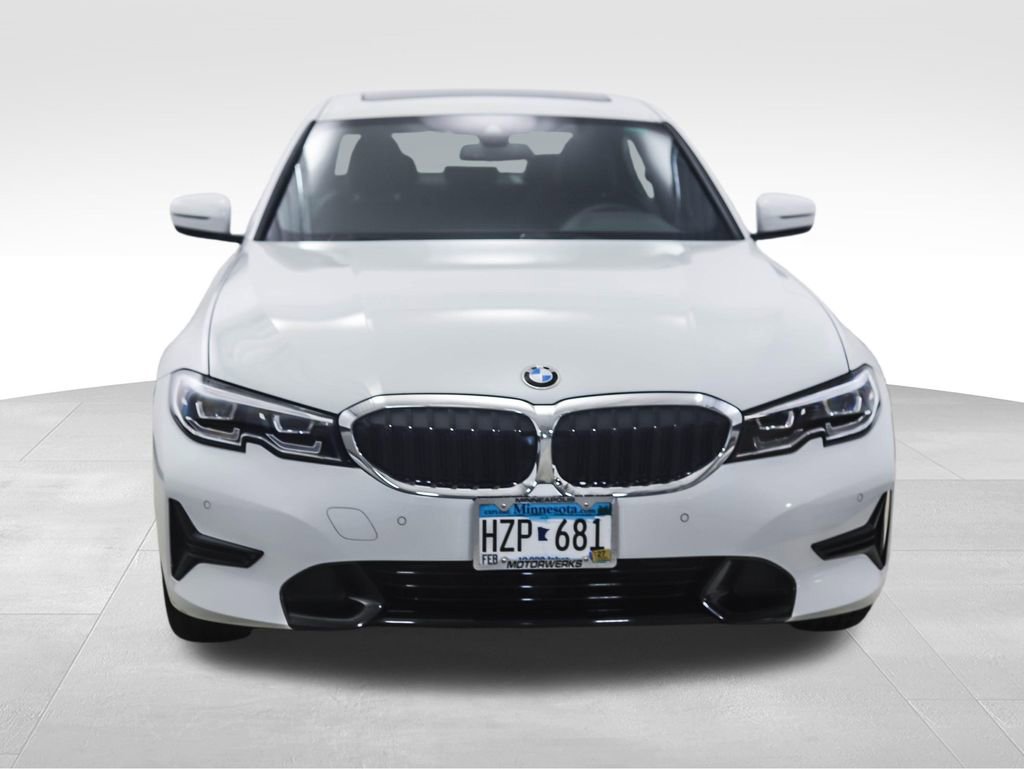 Used 2022 BMW 330i xDrive Sedan w/ Driving Assistance Package image 8