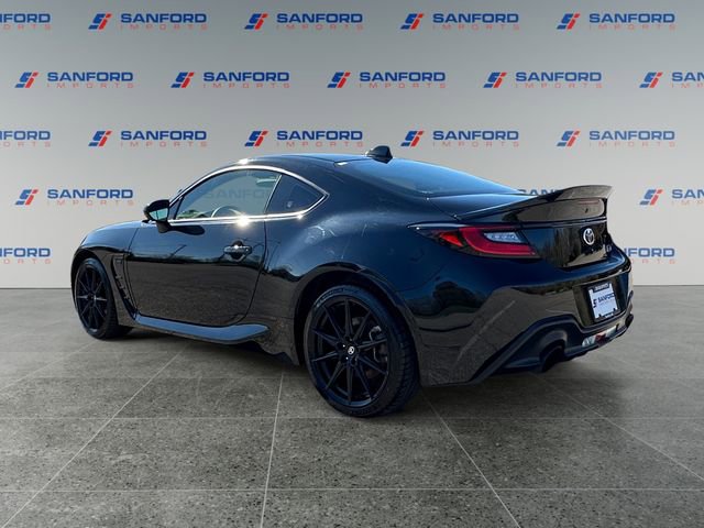 Used 2024 Toyota GR86 Premium image 3