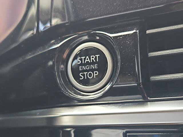 Certified 2023 Nissan Pathfinder Platinum FWD image 29