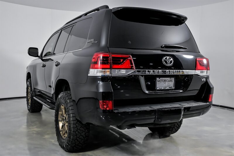 Used 2020 Toyota Land Cruiser Heritage Edition AWD/4WD image 9