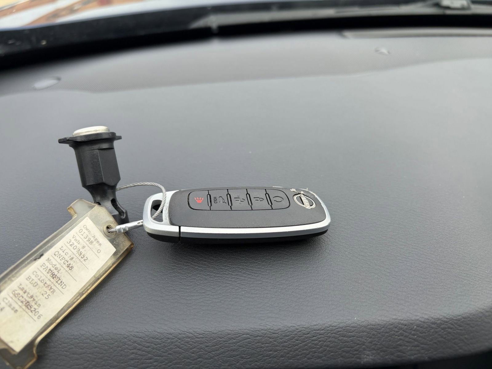 Used 2025 Nissan Pathfinder SV image 21