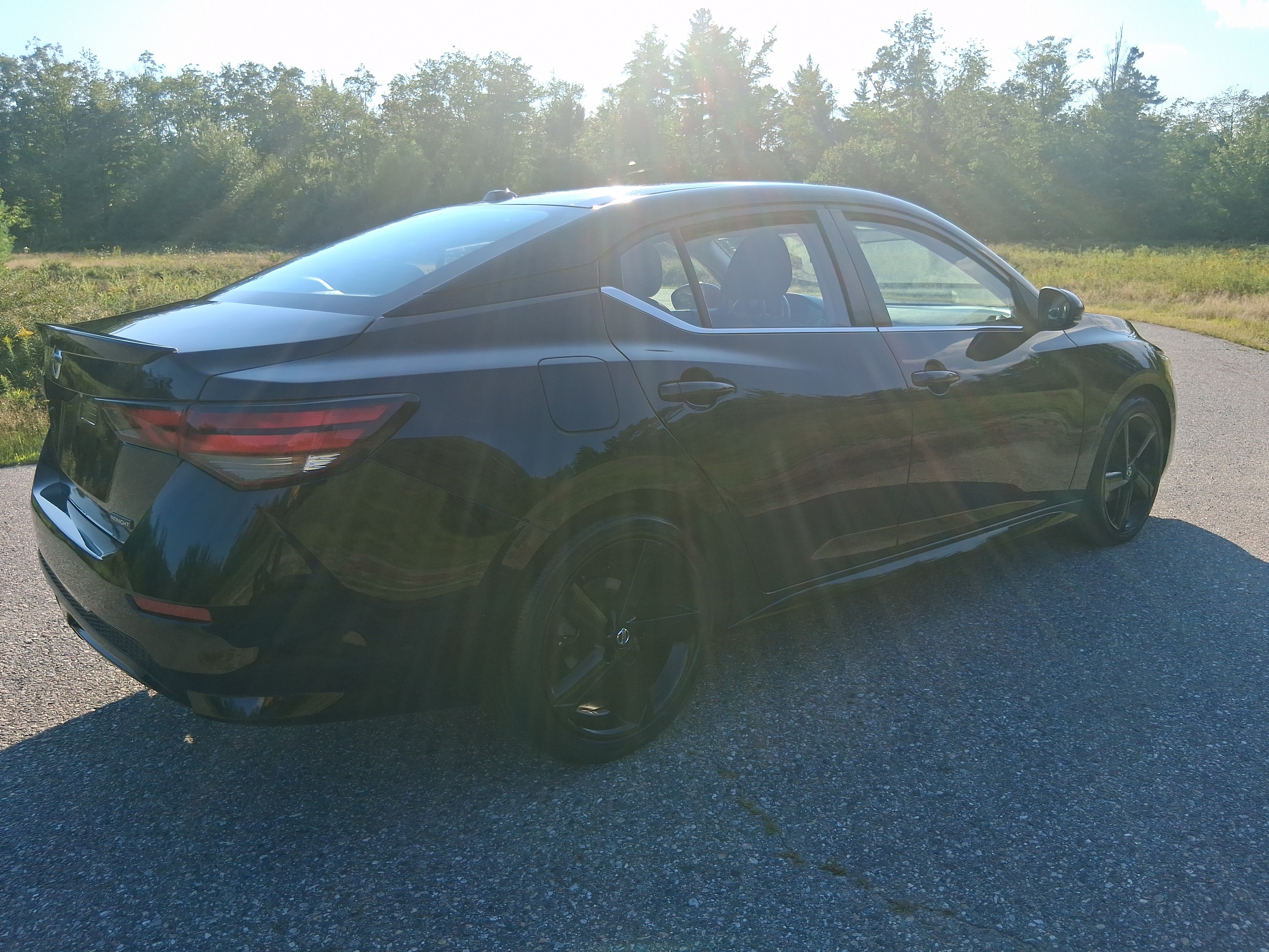 Certified 2023 Nissan Sentra SR w/ Midnight Edition Package FWD image 5