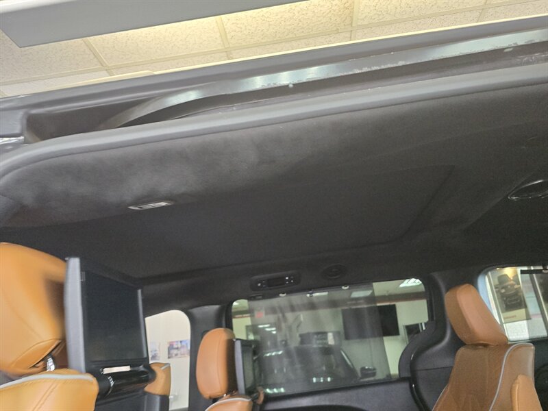 Used 2022 Chrysler Pacifica Pinnacle FWD image 13