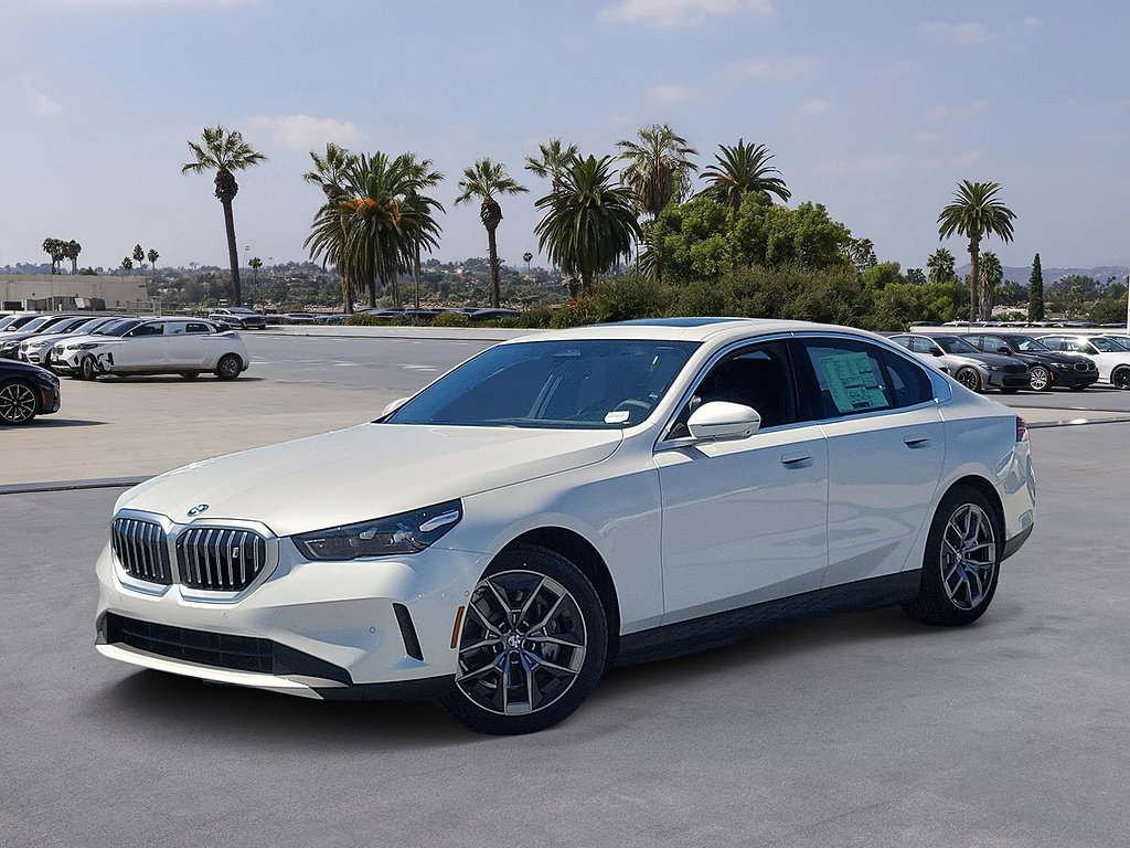 New 2026 BMW i5 eDrive40 w/ Convenience Package