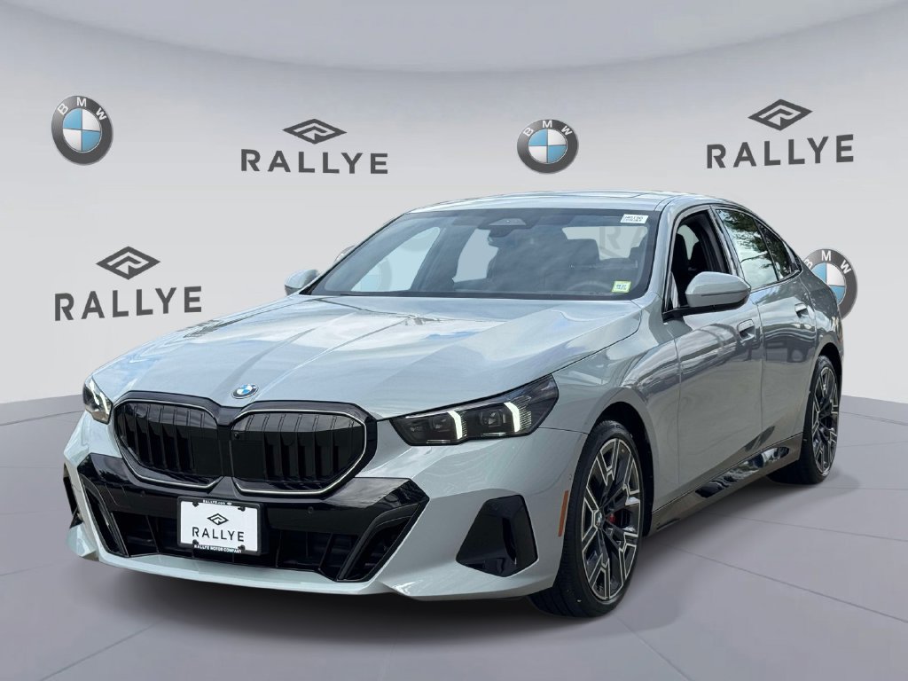 Certified 2026 BMW 530i xDrive AWD/4WD image 3
