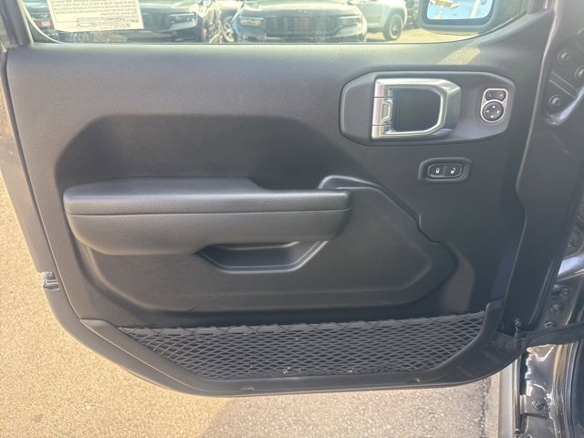 Certified 2022 Jeep Gladiator Sport image 12