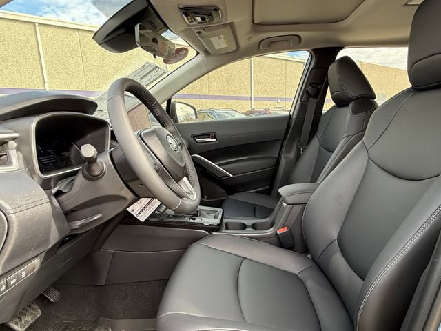Used 2026 Toyota Corolla Cross XLE w/ Convenience Package FWD image 24