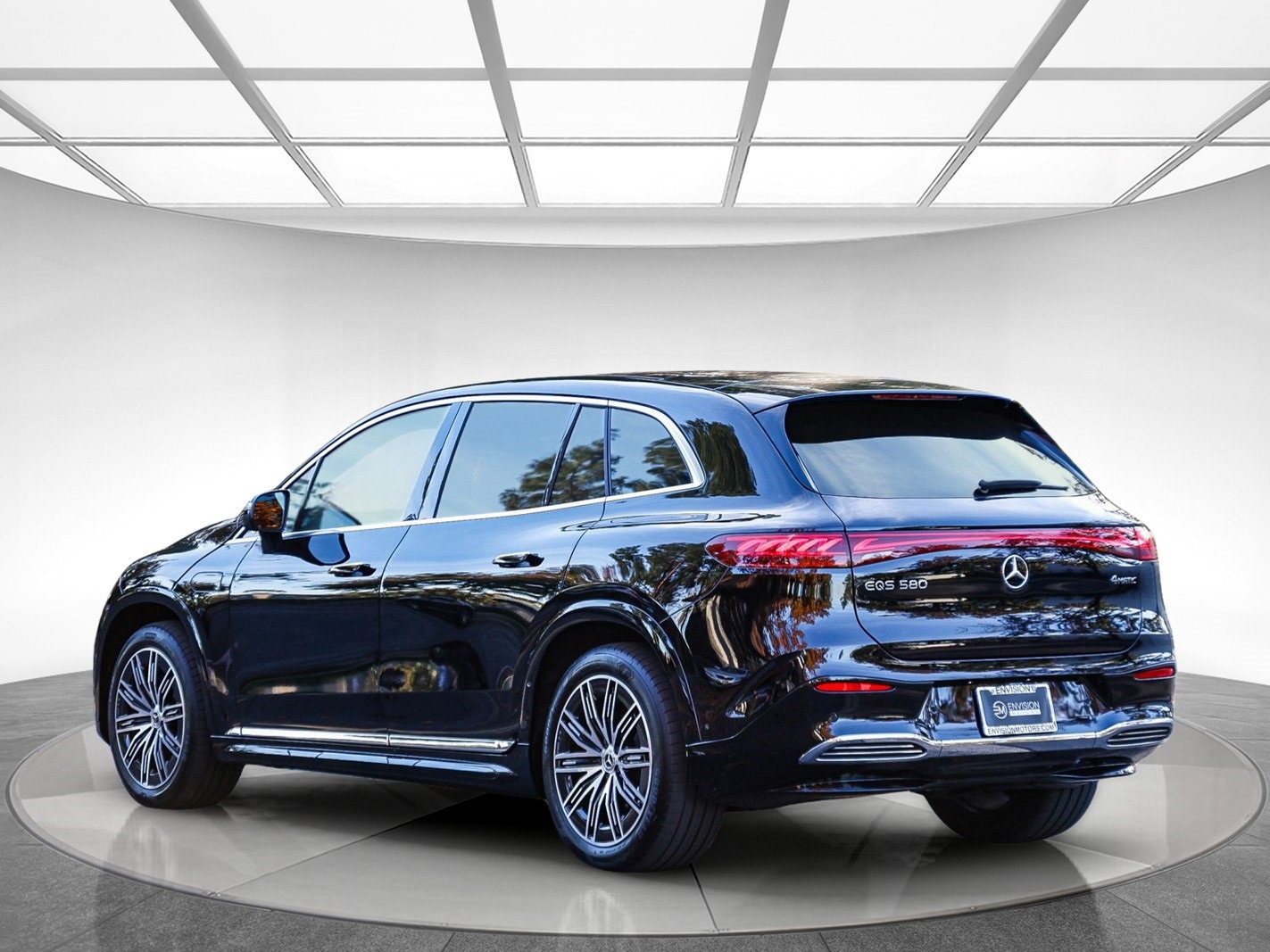 Used 2023 Mercedes-Benz EQS 580 4MATIC SUV image 2