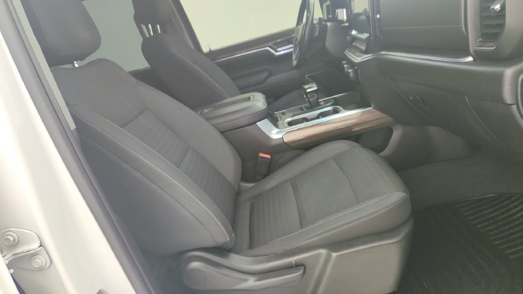 Used 2022 Chevrolet Silverado 1500 RST AWD/4WD image 30