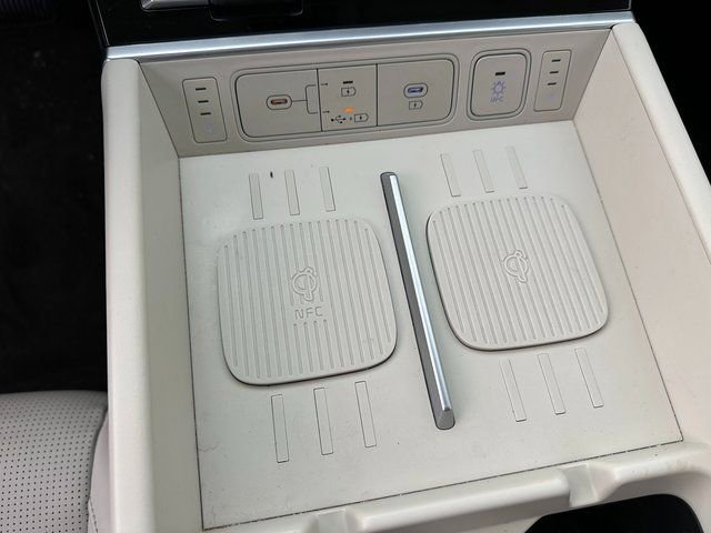 Used 2024 Hyundai Santa Fe Calligraphy image 27