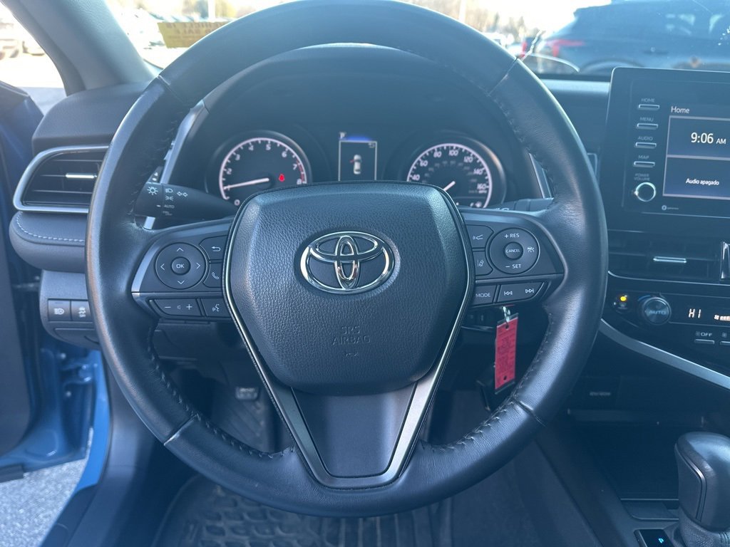 Used 2023 Toyota Camry SE image 13
