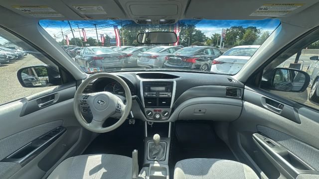 Used 2011 Subaru Forester 2.5X Premium w/ All-Weather Pkg AWD/4WD image 23
