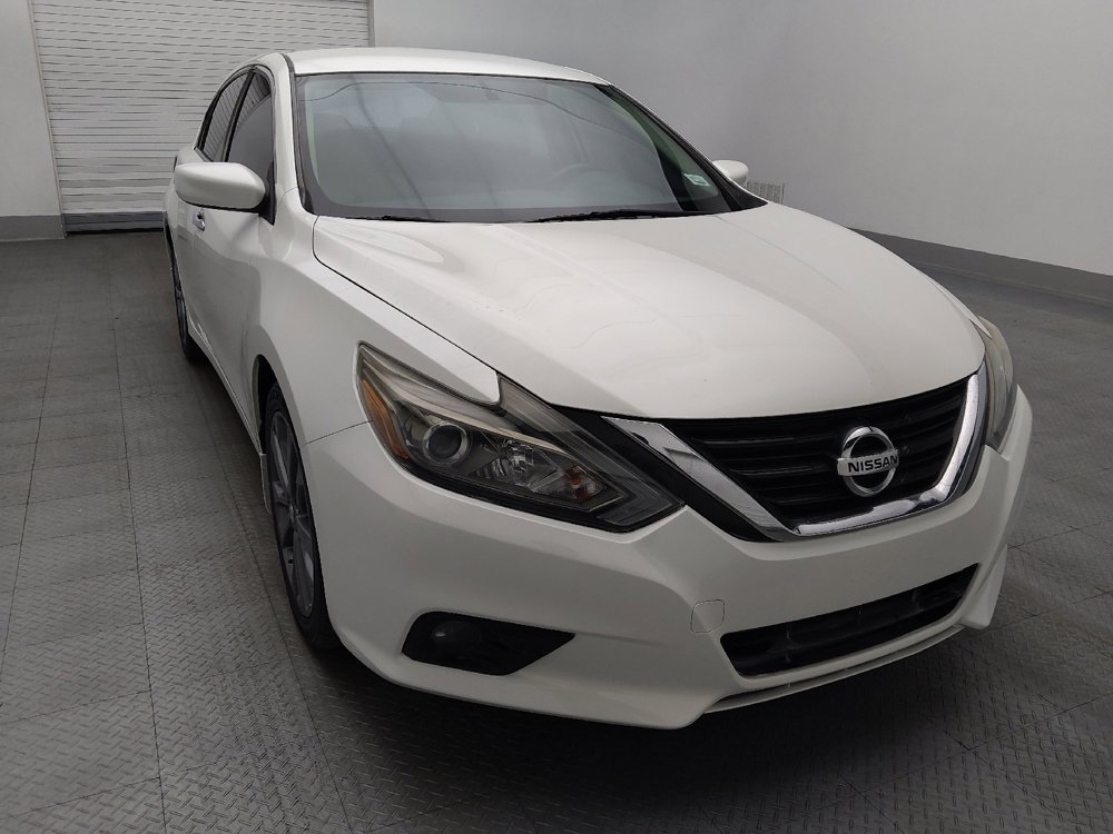 Used 2018 Nissan Altima 2.5 SR w/ SR Special Edition image 13
