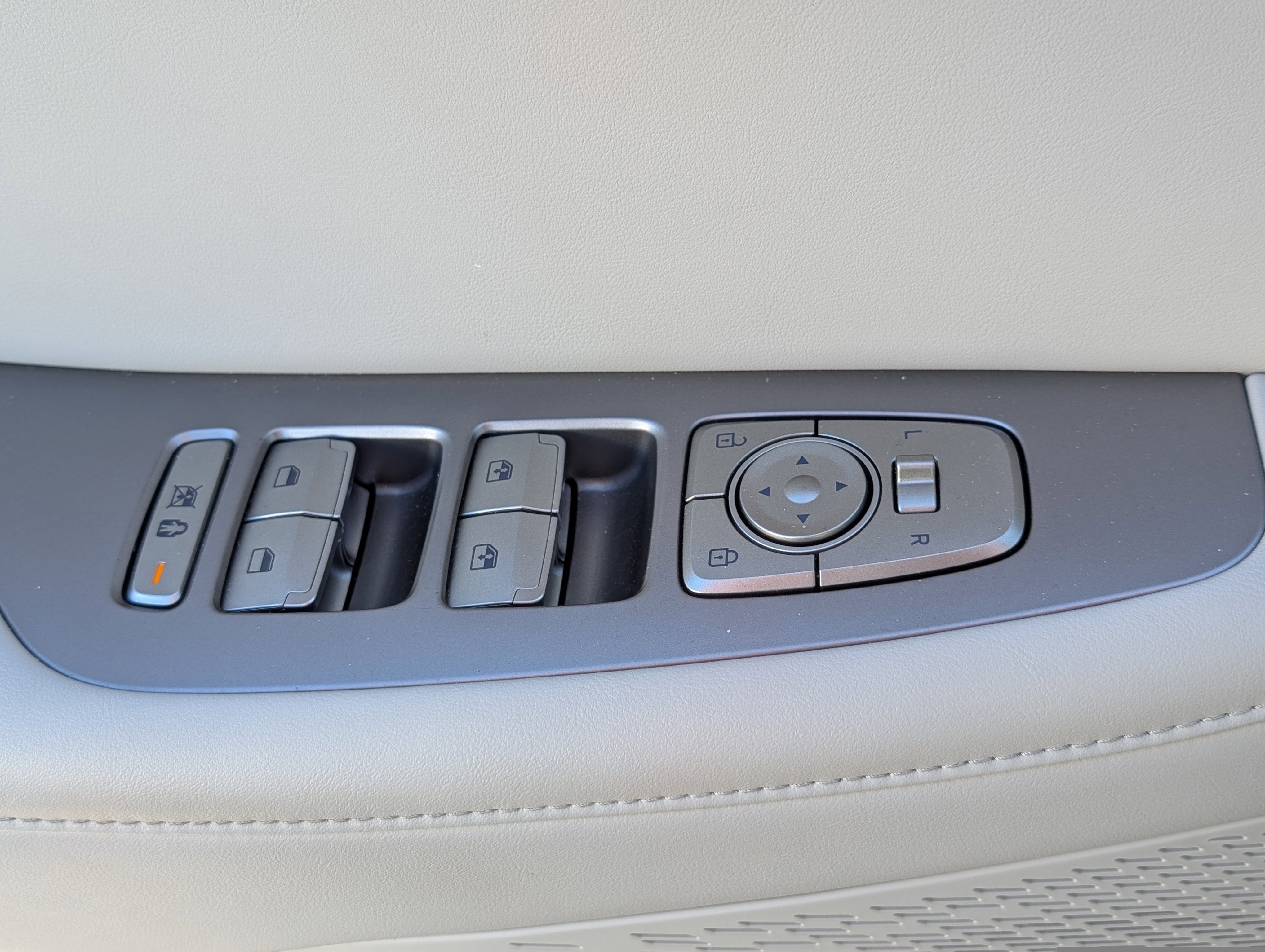 Used 2024 Hyundai Palisade Limited image 21