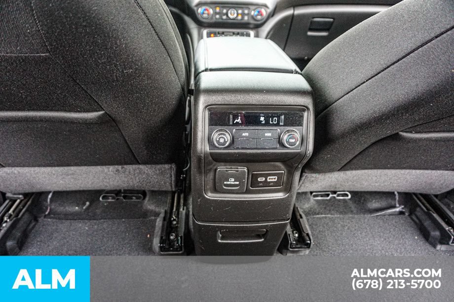 Used 2022 GMC Acadia SLE w/ Driver Convenience Package FWD image 32