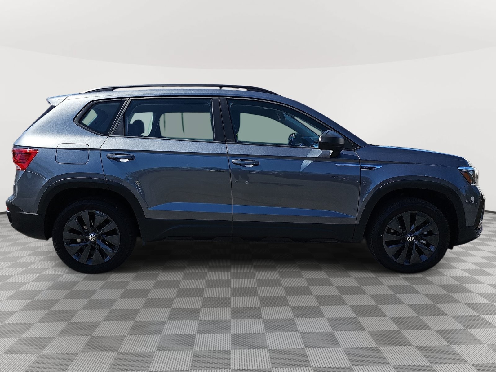 Used 2023 Volkswagen Taos S FWD image 4