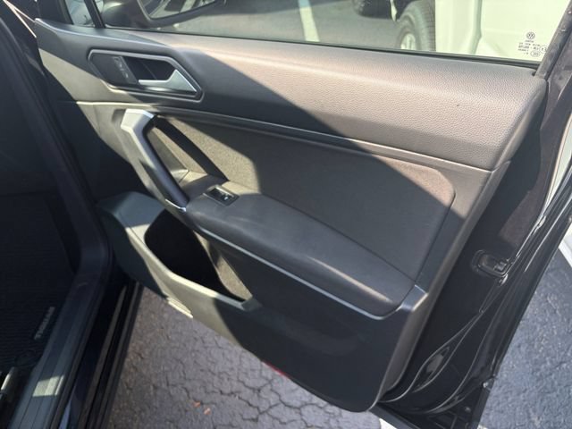 Used 2020 Volkswagen Tiguan S FWD image 16