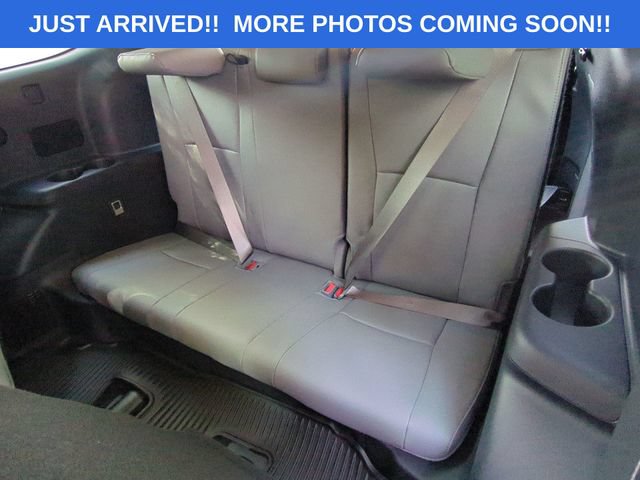 Used 2025 Toyota Highlander Limited FWD image 33