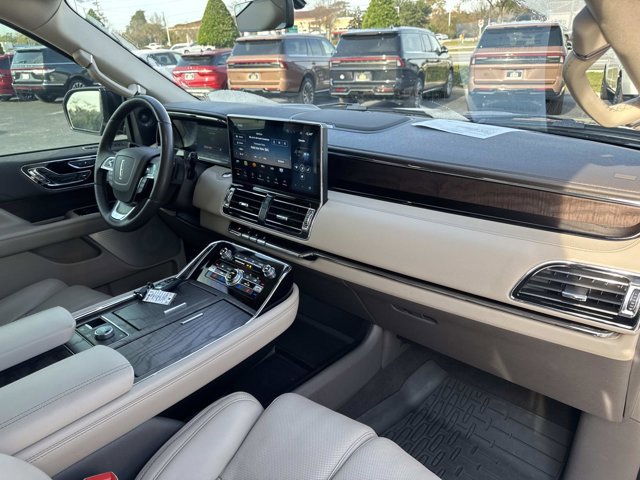 Certified 2024 Lincoln Navigator Reserve image 22