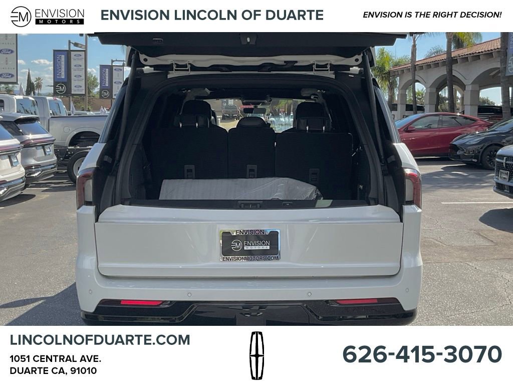 New 2025 Lincoln Navigator Black Label image 10