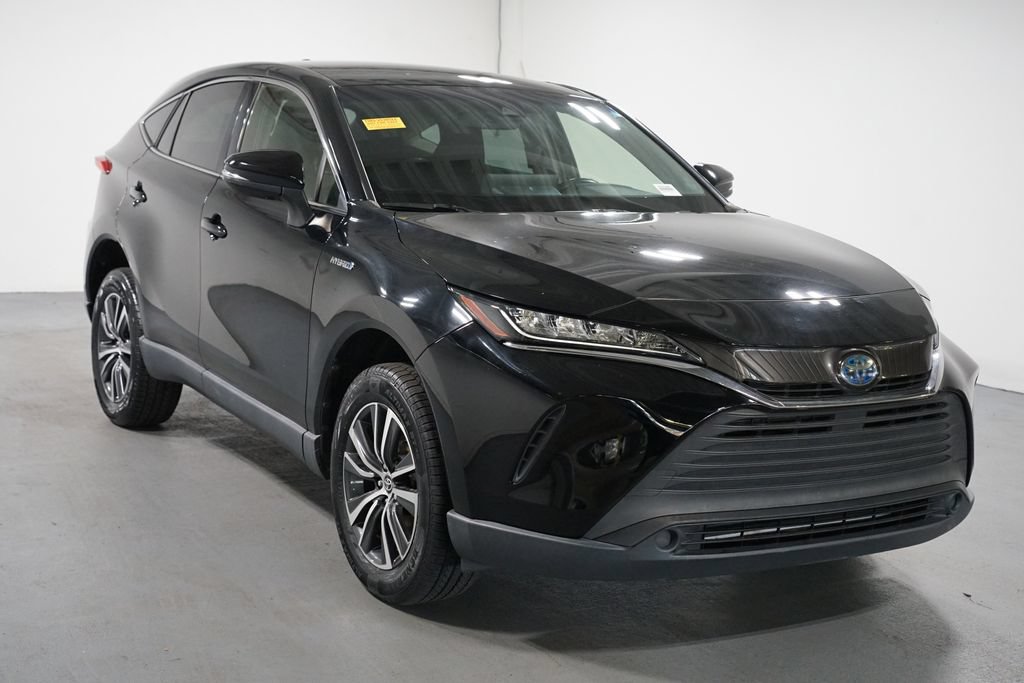 Certified 2021 Toyota Venza LE AWD/4WD image 3