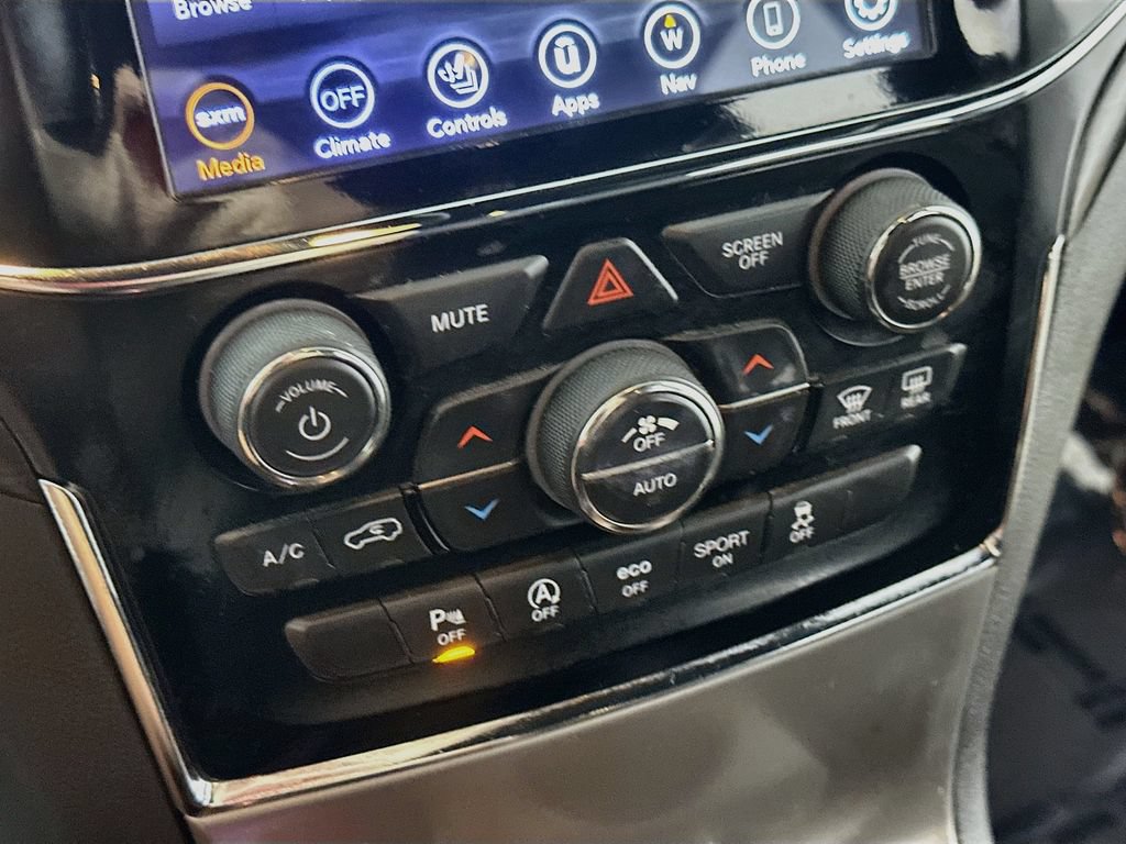 Used 2019 Jeep Grand Cherokee Altitude RWD image 28