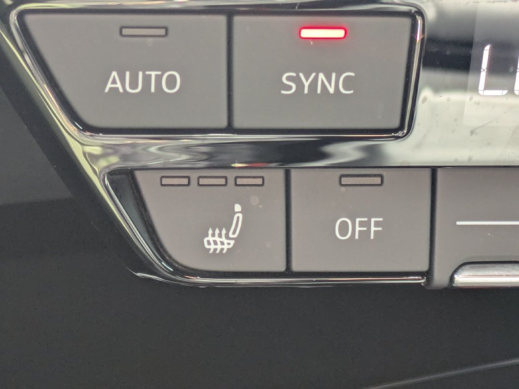 Used 2023 Audi Q4 e-tron Premium Plus w/ Premium Plus RWD image 30