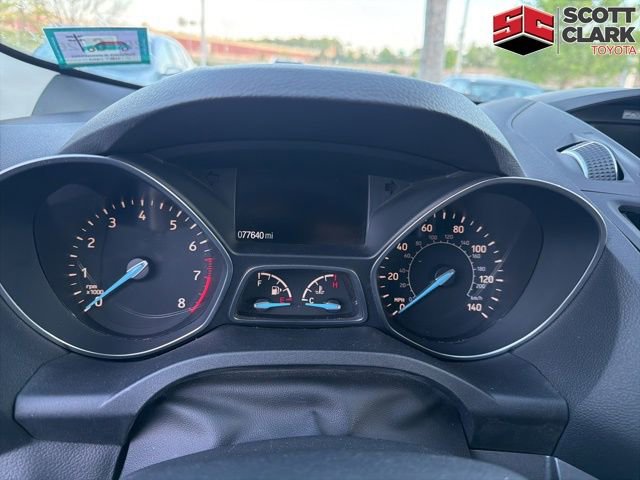 Used 2017 Ford Escape SE image 1