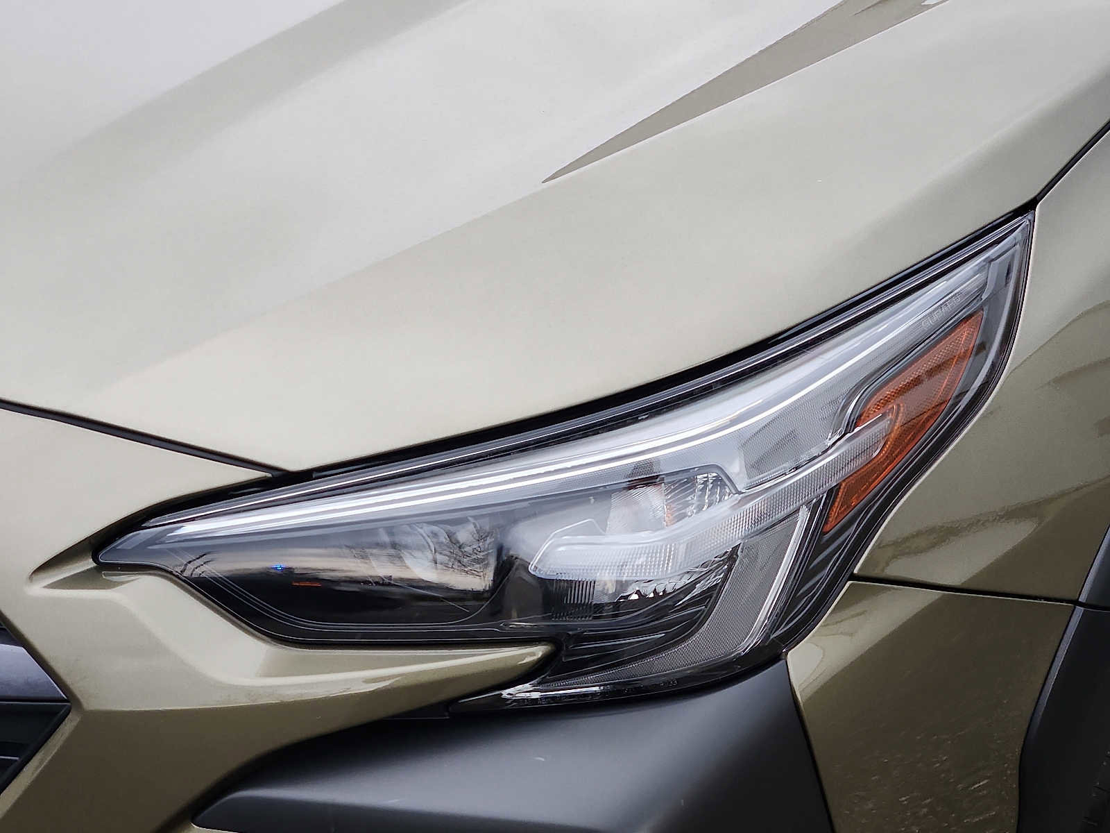 Used 2023 Subaru Outback Premium image 9