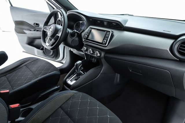 Used 2018 Nissan Kicks S FWD image 35
