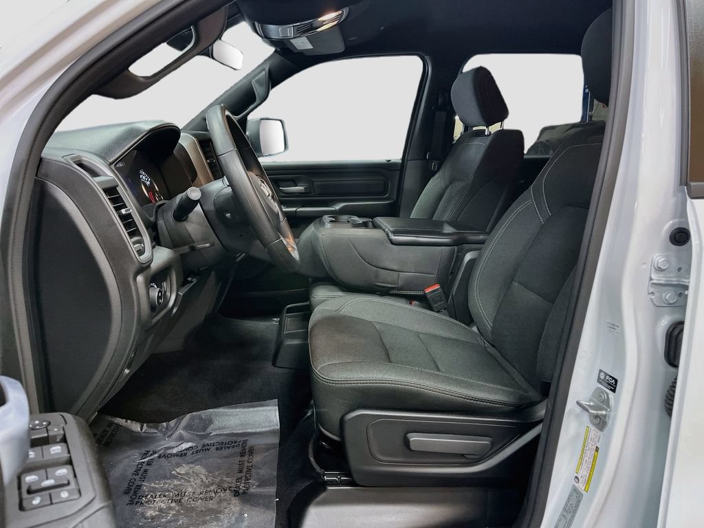 Used 2025 RAM 1500 Warlock AWD/4WD image 19