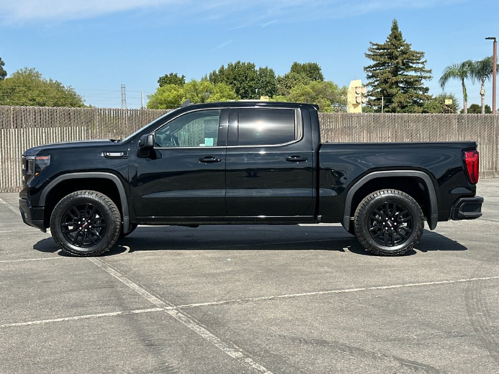 Used 2023 GMC Sierra 1500 Elevation w/ X31 Off-Road Package AWD/4WD image 6