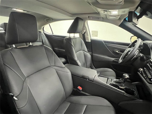 Certified 2025 Lexus ES 350 image 11