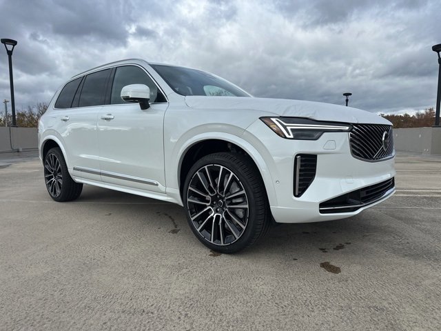 New 2026 Volvo XC90 B6 Plus w/ Protection Package Premier