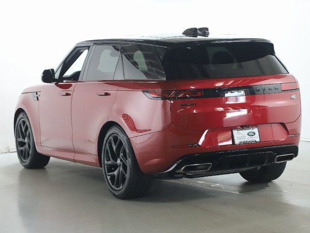 Used 2023 Land Rover Range Rover Sport SE Dynamic image 5