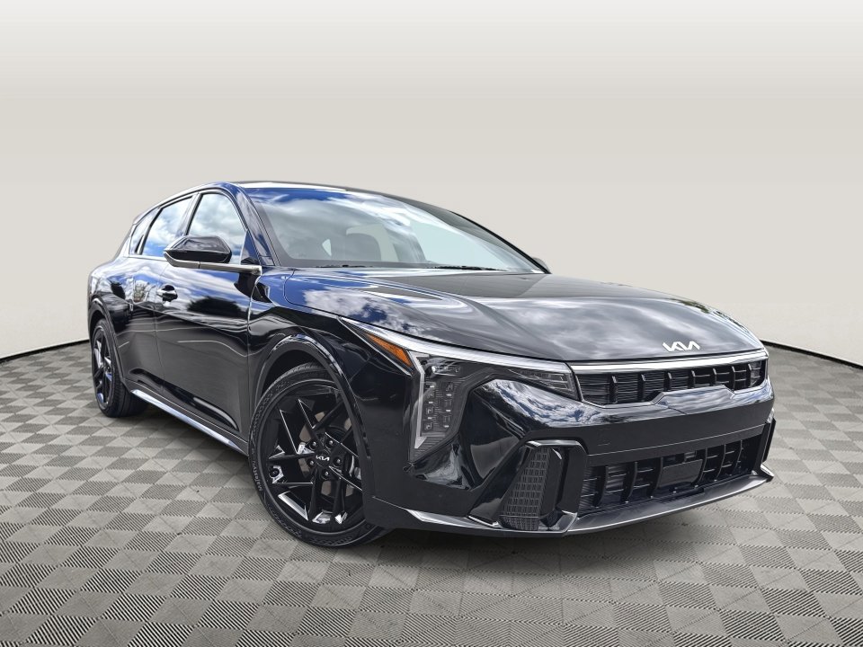 New 2026 Kia K4 GT-Line Turbo FWD image 3