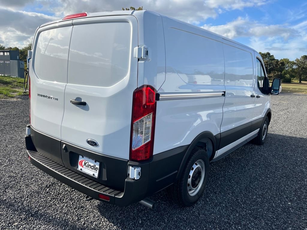 New 2025 Ford Transit 150 Low Roof image 18